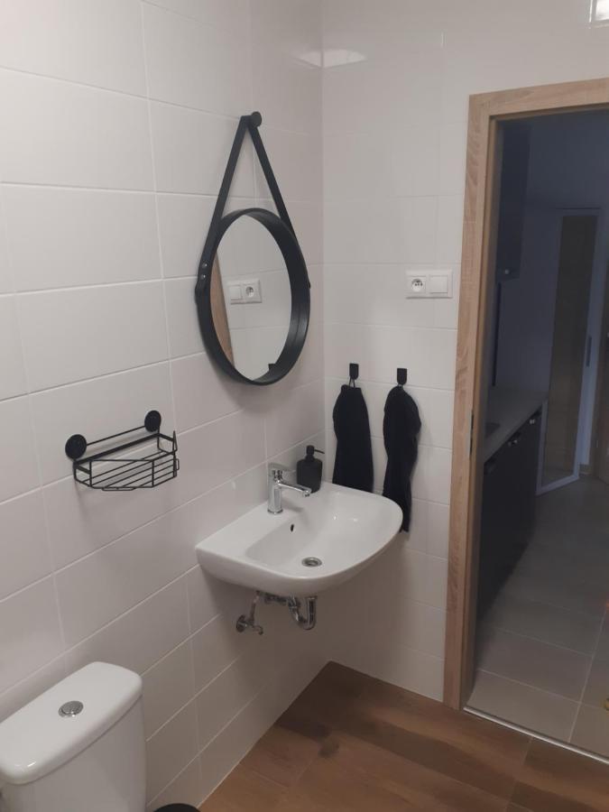 Apartamento Vilka Čachtice Exterior foto