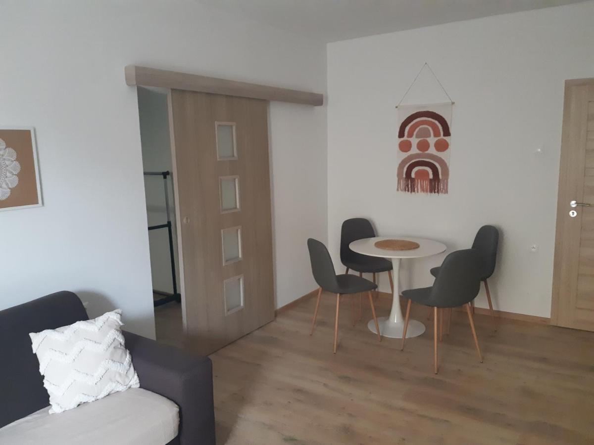 Apartamento Vilka Čachtice Exterior foto